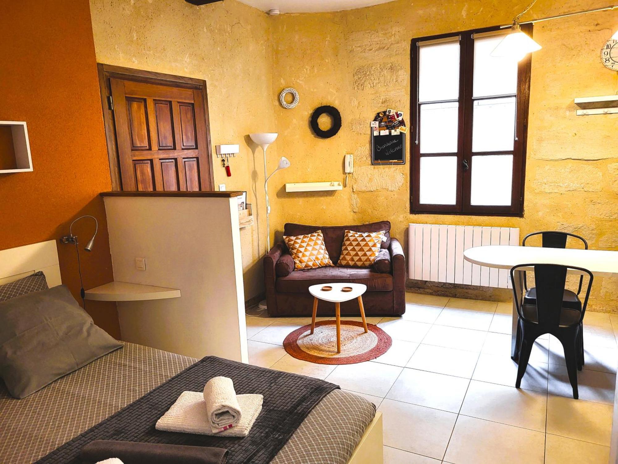 Ravissant Studio Uzès Екстериор снимка